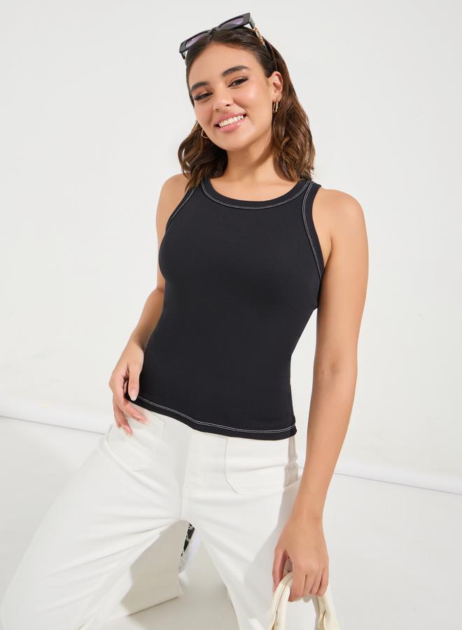 Styli Solid Round Neck Racerback Contrast Stitch Tank Top - Image 3